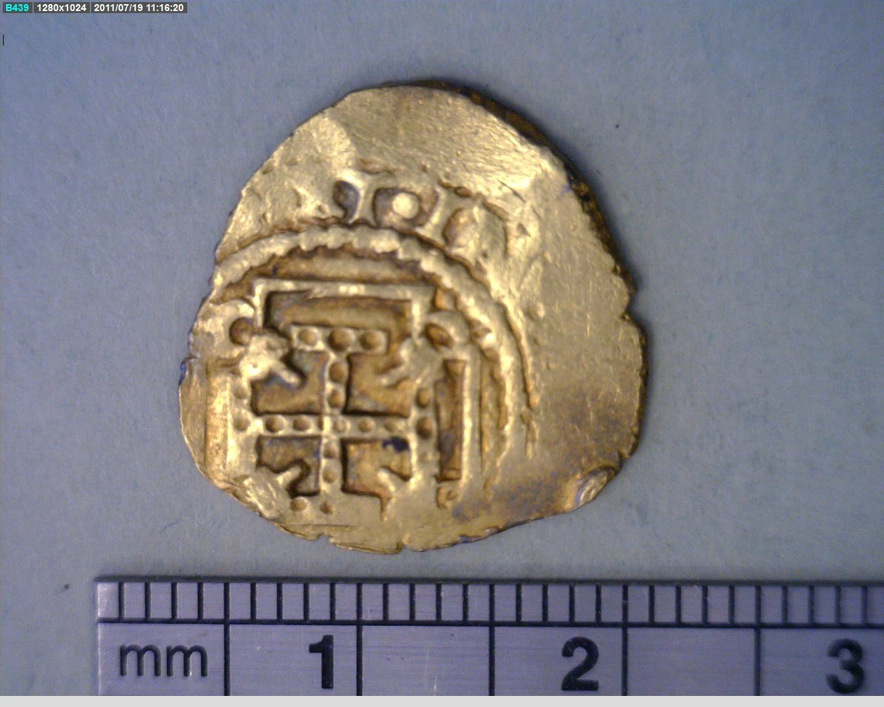 1 Escudo Carlos II 1699 · Reverso