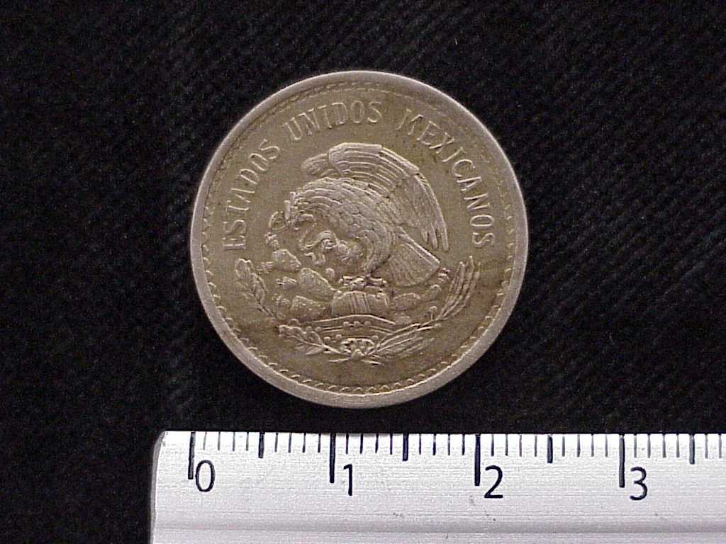 10 Cuproníquel 1945 . Inventario Banxico 12238 (anverso)