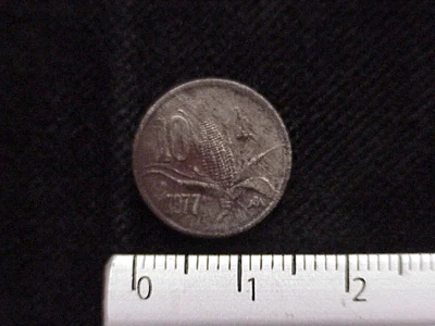 10 Cuproníquel 1977 . Inventario Banxico 12273 (reverso)