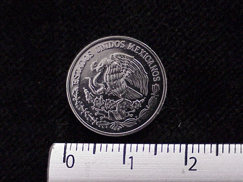 10 Centavos Acero inoxidable 2004 · Anverso