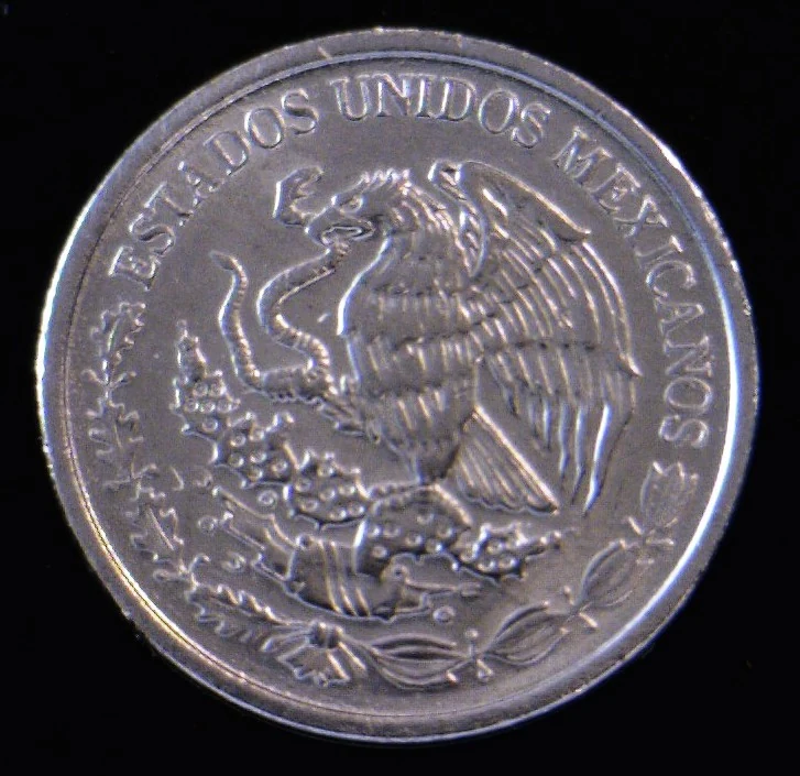 10 Acero inoxidable 2015 . Inventario Banxico 23611 (anverso)