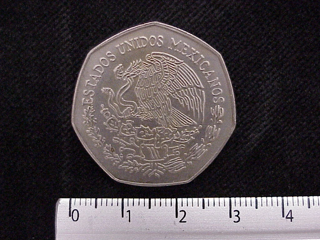 10 Pesos 1974 · Anverso
