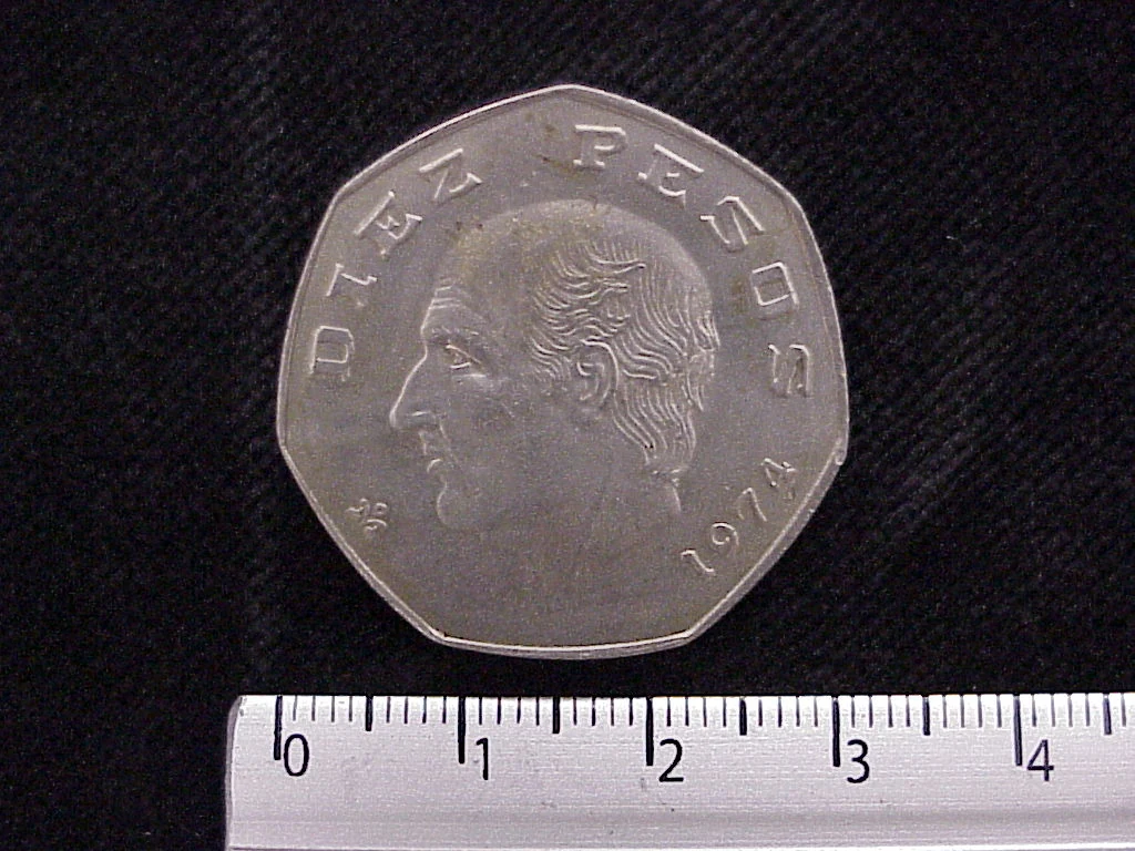 10 Pesos 1974 · Reverso