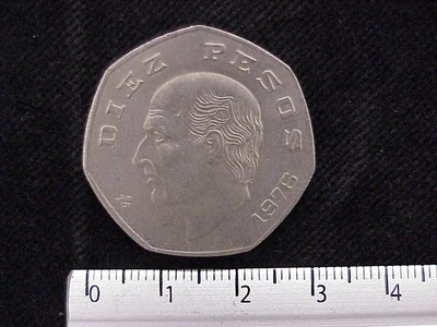 10 Pesos Cuproníquel · Heptagonal · 1976