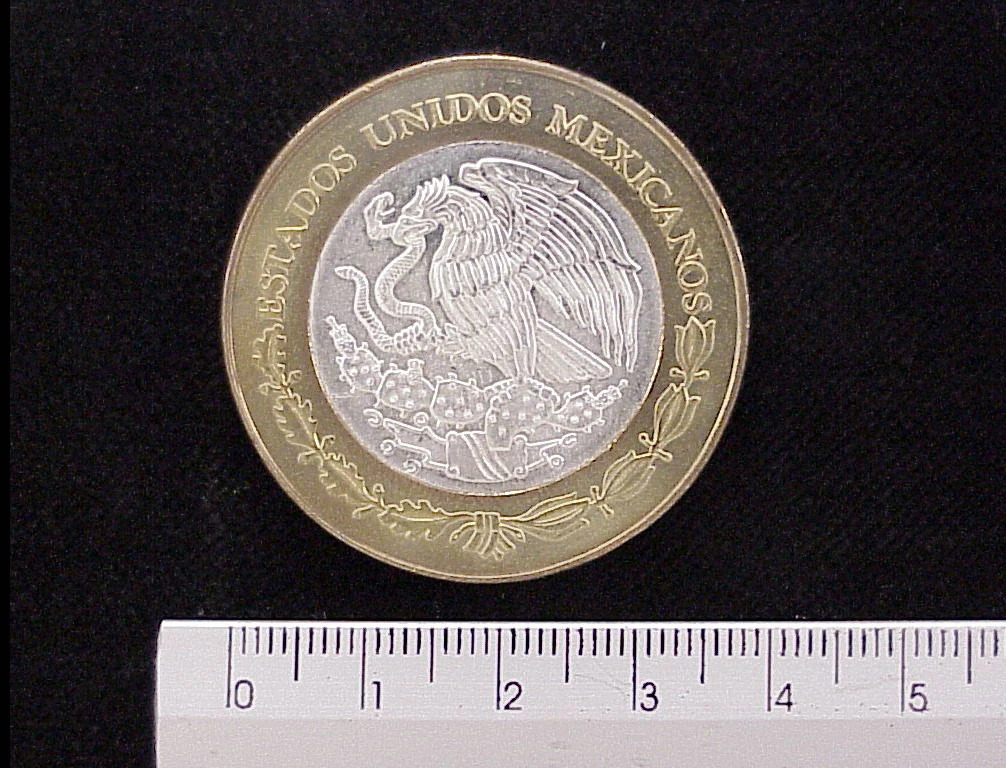 100 Pesos Baja California Escudo 2003 · Inventario Banxico 21442 (anverso)