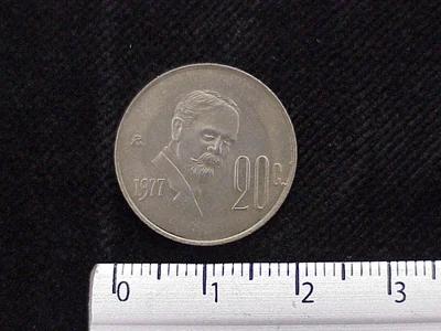 20 Cuproníquel 1977 . Inventario Banxico 12152 (reverso)