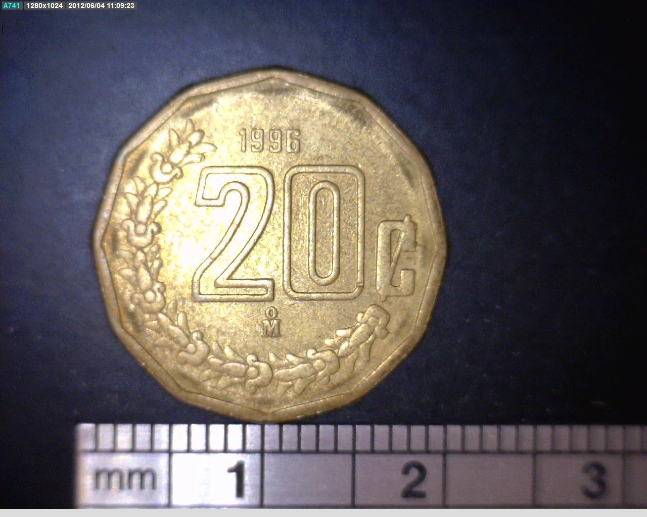 20 Bronce Aluminio 1996 . Inventario Banxico 19030 (reverso)