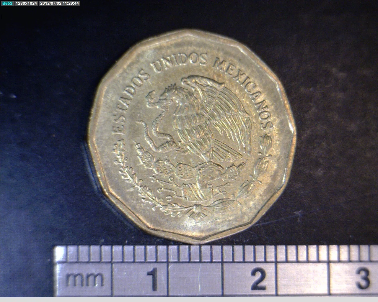 20 Centavos Bronce Aluminio 1998 · Anverso