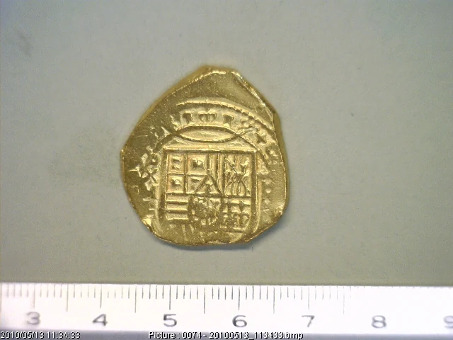 4 Escudos Carlos II 1695 · Anverso