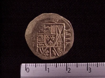 4-escudos-felipe-v-i-mexico-j - anverso (Banxico)