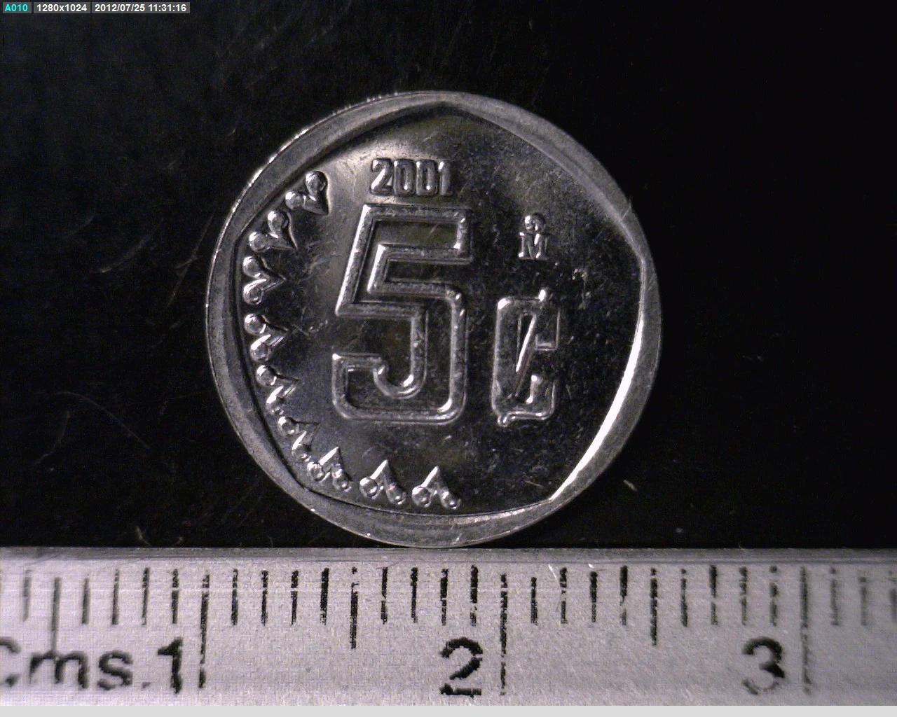 5 Centavos Acero inoxidable 2001 · Reverso
