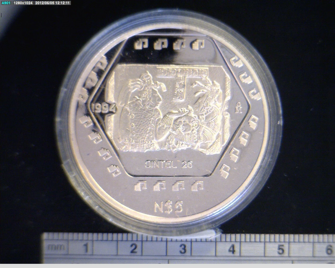 5 Nuevos Pesos Dintel 26 de Yaxchilán 1994 · Inventario Banxico 19256 (reverso)