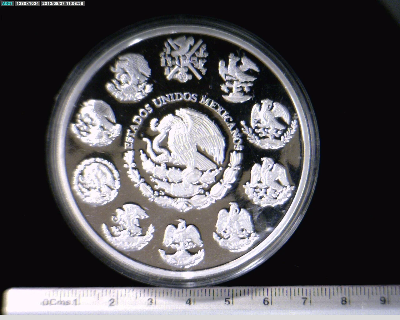 5 oz Libertad Plata 2001 (Espejo) · Inventario Banxico 20978 (anverso)