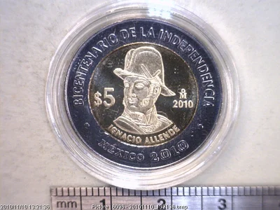 5 Pesos Bicentenario de la Independencia de México: Ignacio Allende 2010 · Reverso