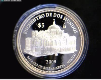 5 Pesos Encuentro de Dos Mundos: Palacio de Bellas Artes 2005