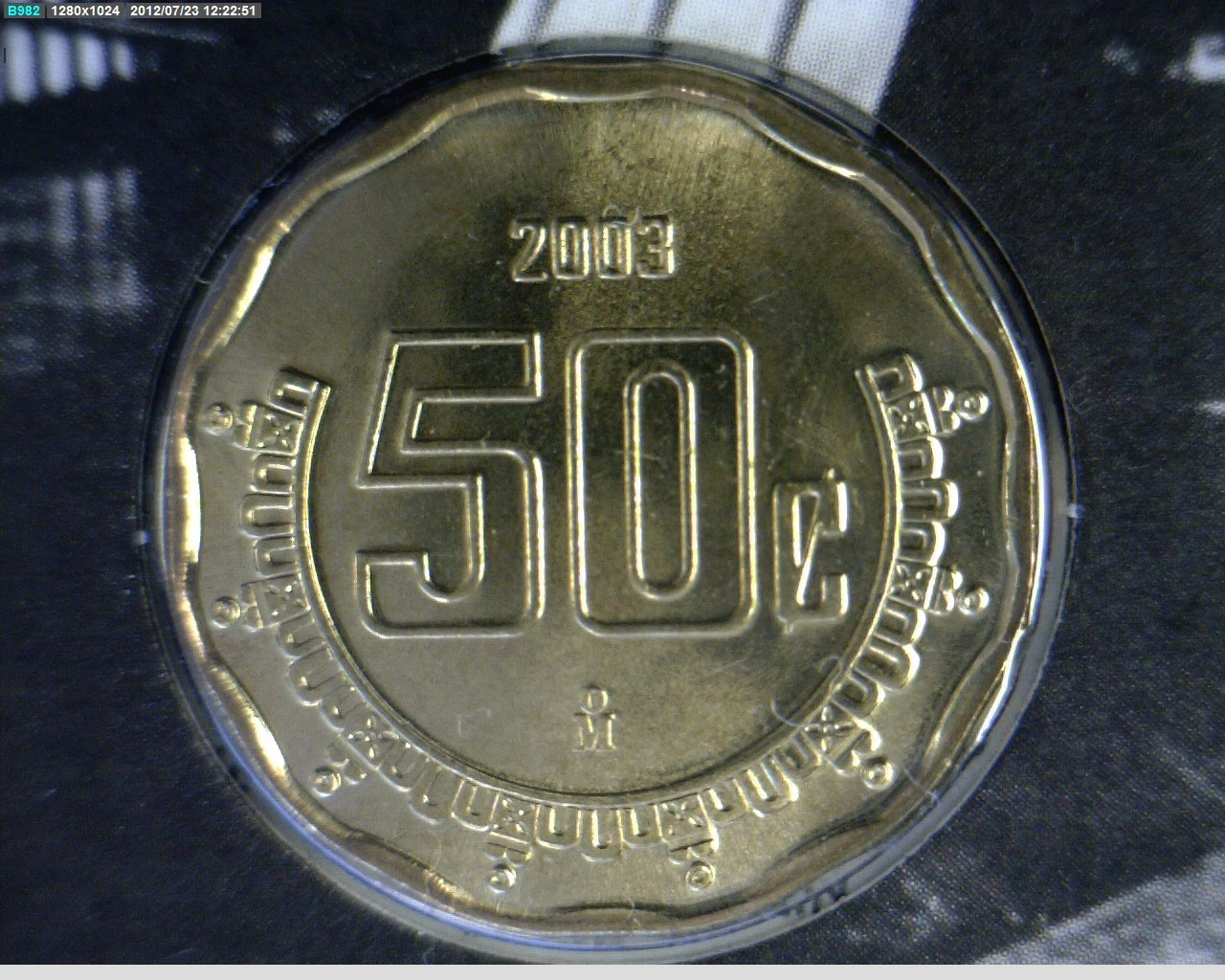50 Centavos Bronce Aluminio 2003 · Reverso