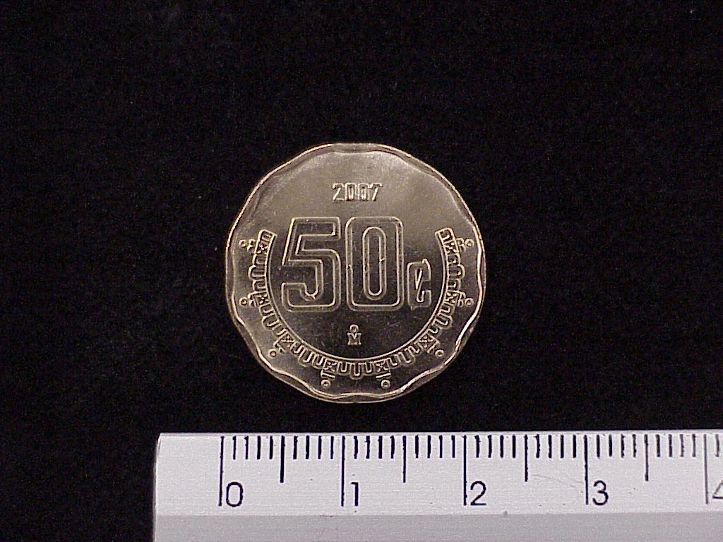 50 Centavos Bronce Aluminio 2007 · Reverso
