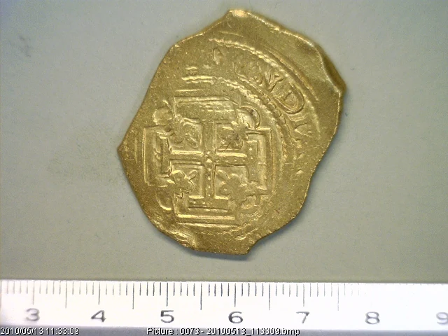 8 Escudos Carlos II 1695 · Reverso