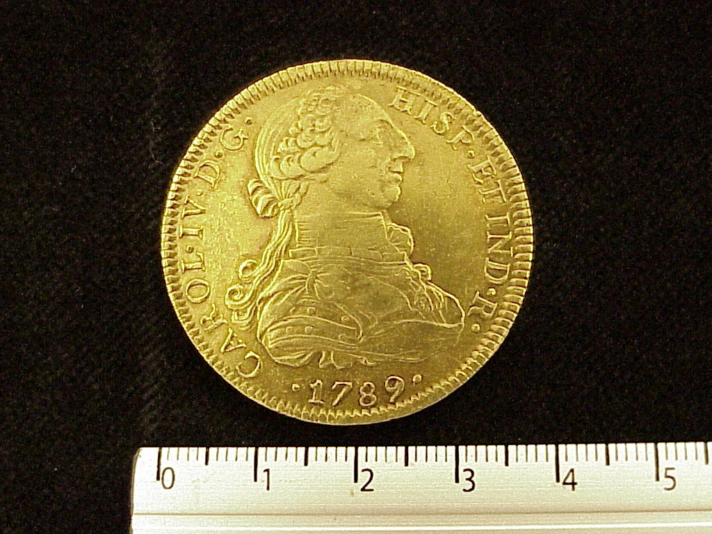 8 Escudos Carlos IV 1789 · Anverso
