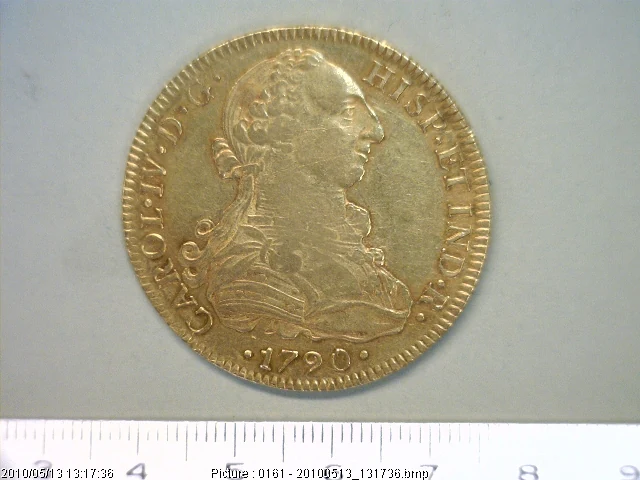 8 Escudos Carlos IV 1790 · Anverso