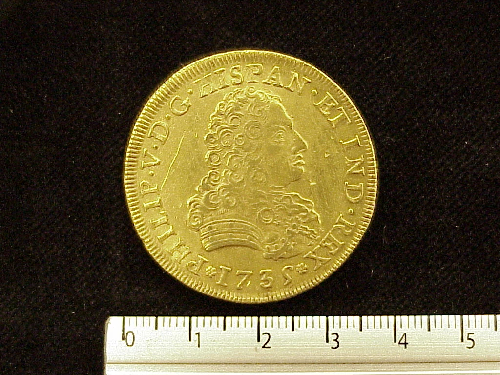 8 Escudos Felipe V Segunda Epoca 1735 · Anverso