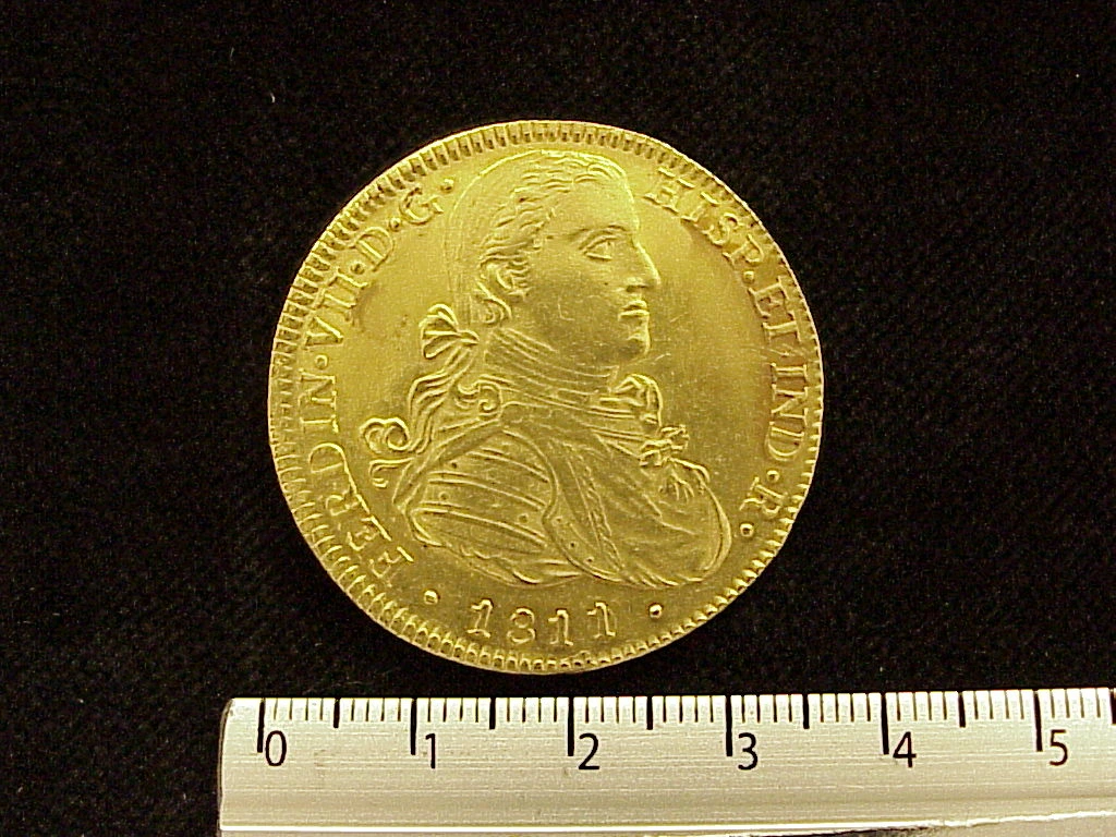 8-escudos-fernando-vii-1811-mexico-hj - anverso (Banxico)