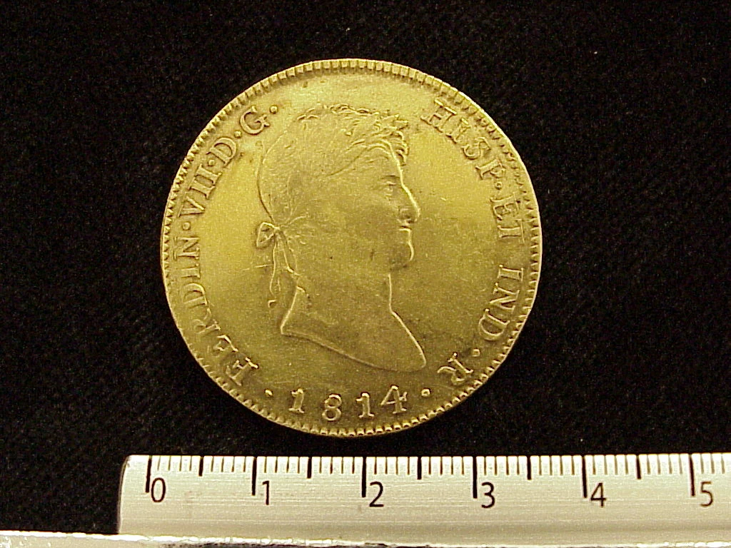 8 Escudos Fernando VII 1814 · Anverso