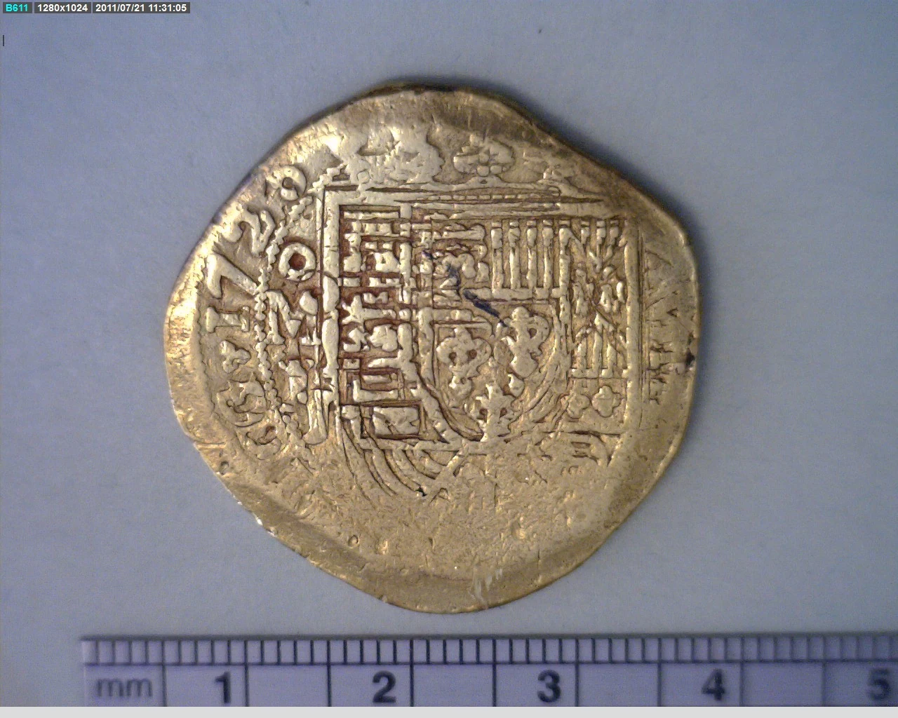 8 Escudos Luis I 1725 · Anverso
