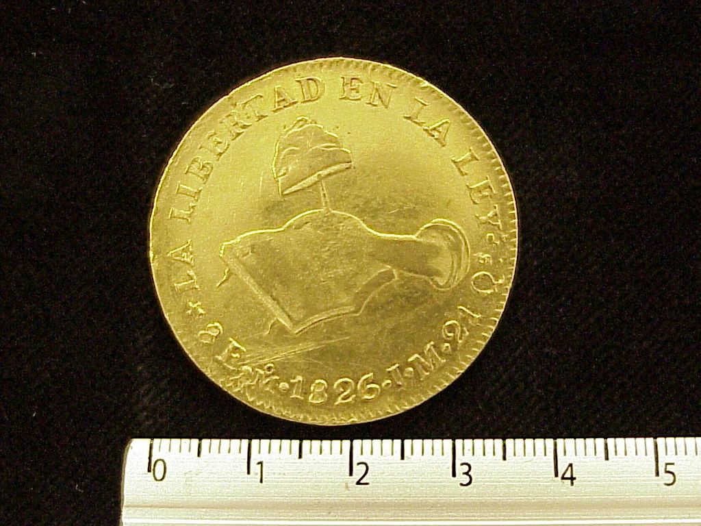 8 Escudos Octaval 1826 · Reverso
