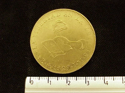 8 Escudos Octaval 1829