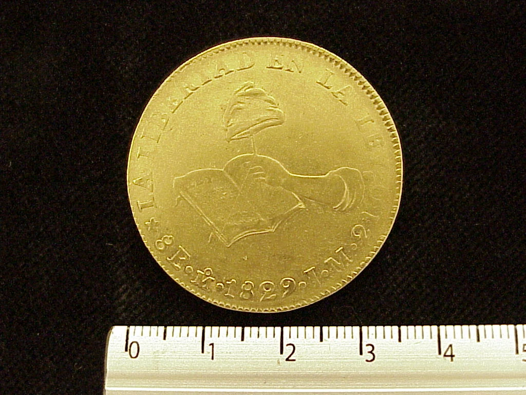 8 Escudos Octaval 1829 · Reverso