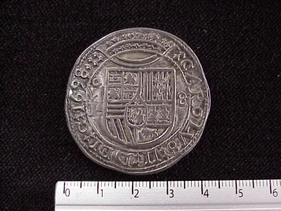 8-reales-carlos-ii-1698-mexico-l - anverso (Banxico)
