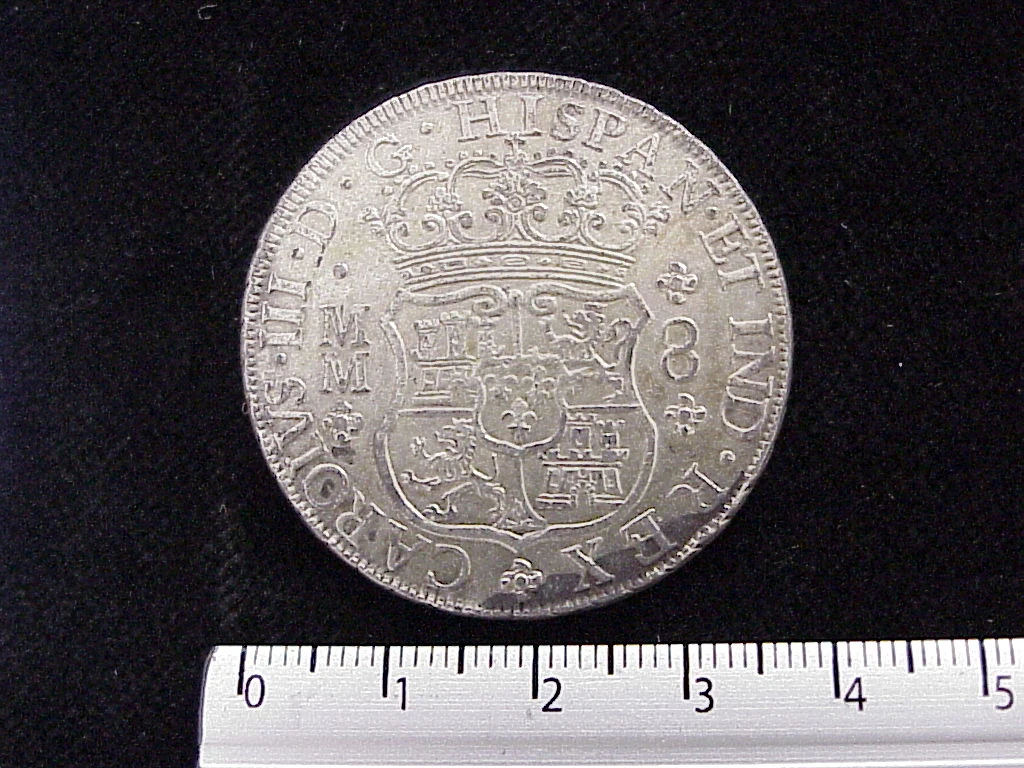 8 Reales Carlos III 1762 · Anverso