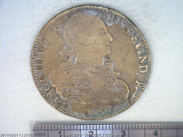 8 Reales Carlos IV 1799 · Anverso