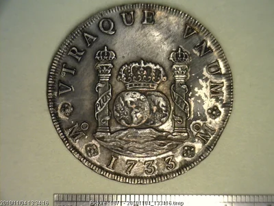 8 Reales Columnario Felipe V 1732-1733 Mo-F (reverso 1733 inv 795)