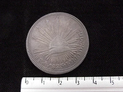 8 Reales Octaval 1823
