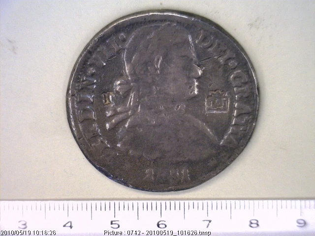 8 Reales Plata Independencia 1811 · Anverso