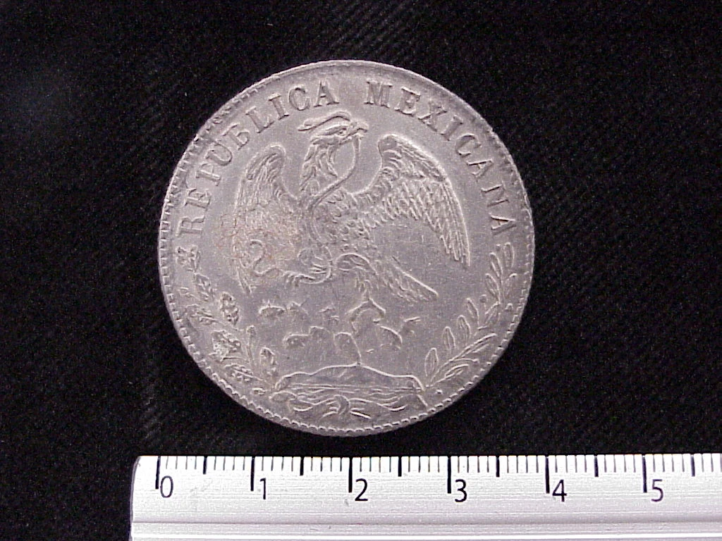 8 Plata 1880 . Inventario Banxico 5728 (anverso)