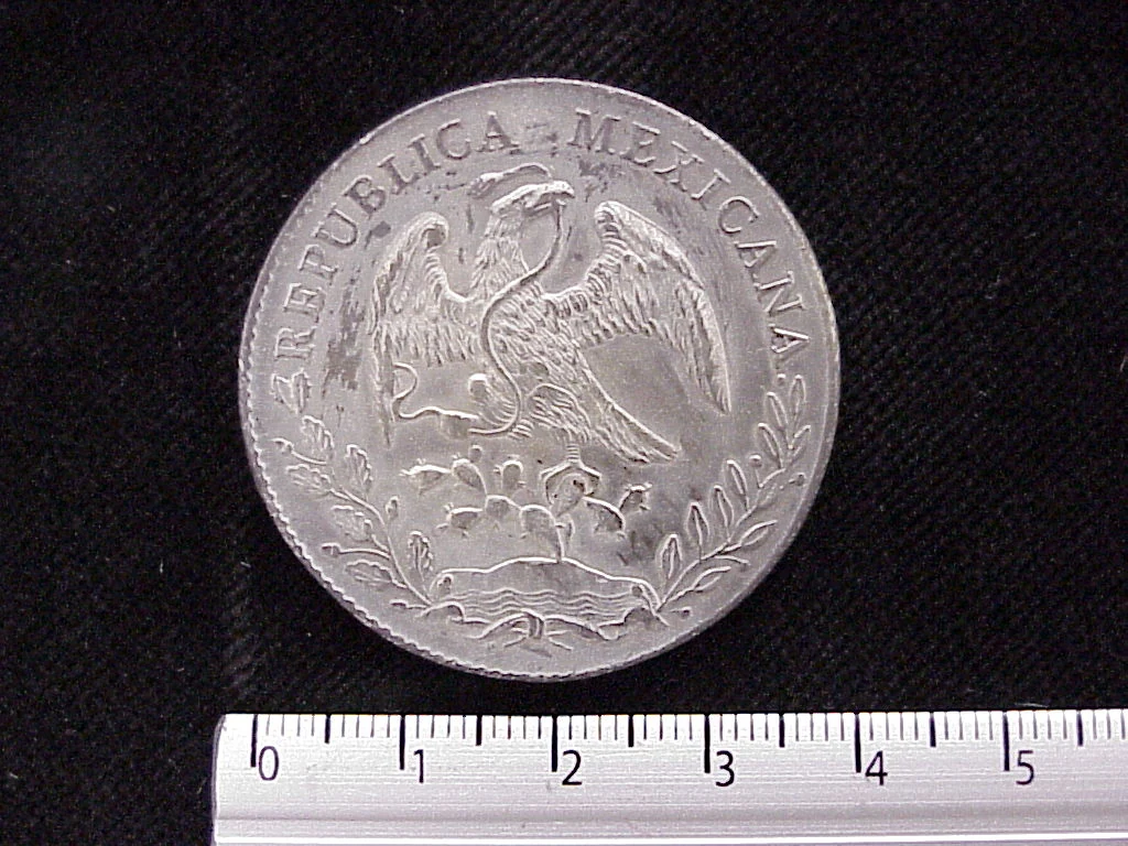 8 Plata 1890 . Inventario Banxico 5759 (anverso)