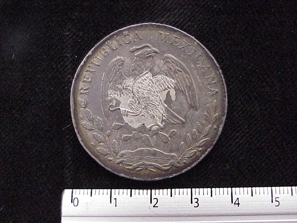 8 Plata 1880 . Inventario Banxico 6574 (anverso)