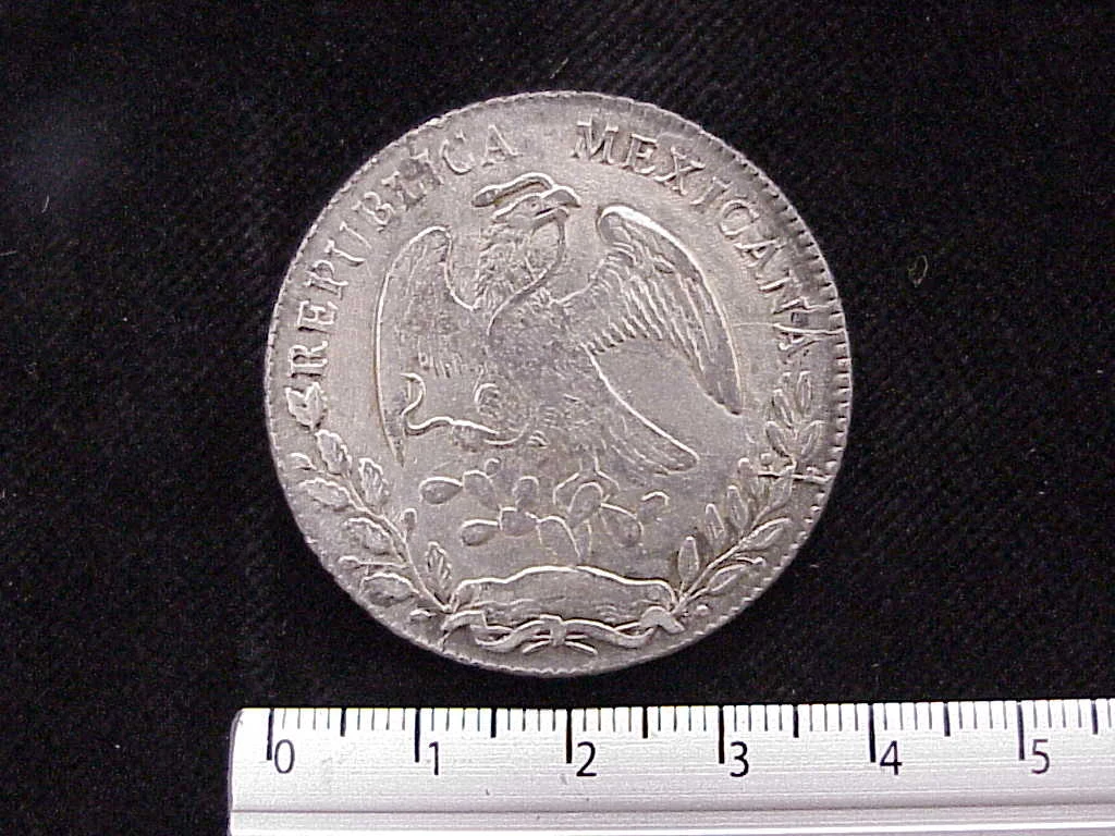 8 Plata 1884 . Inventario Banxico 6594 (anverso)