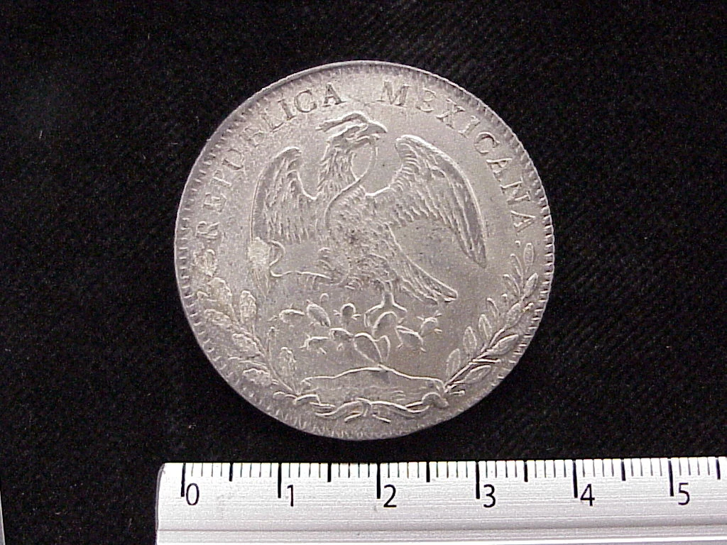 8 Plata 1884 . Inventario Banxico 6037 (anverso)