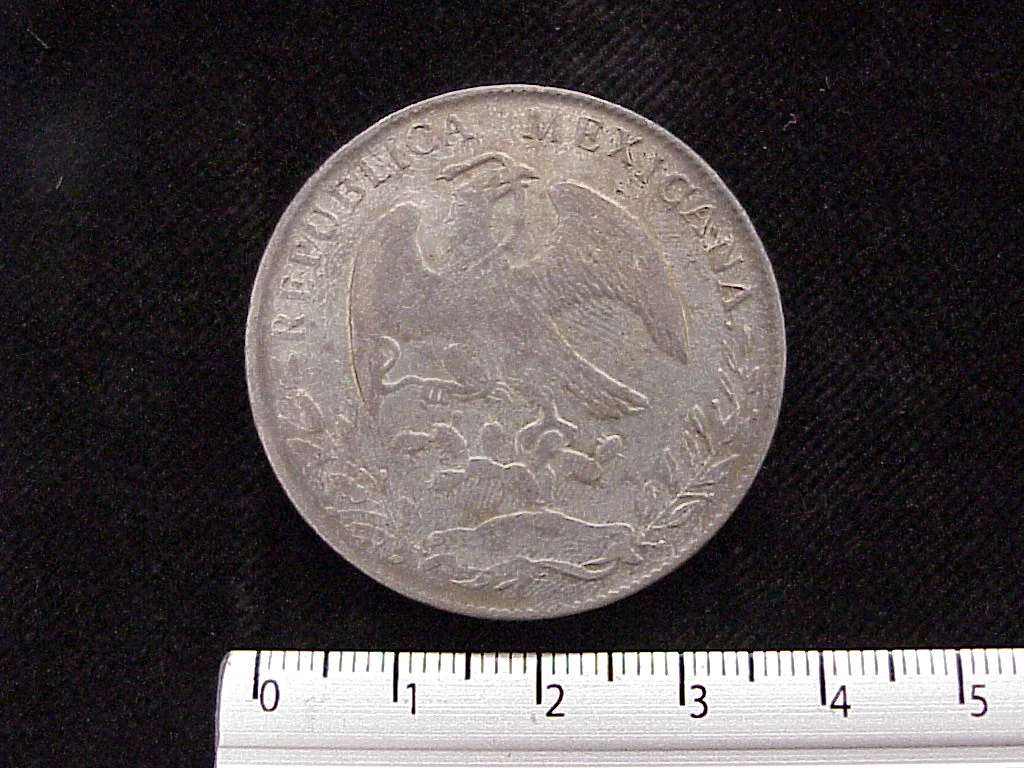 8 Plata 1886 . Inventario Banxico 6046 (anverso)