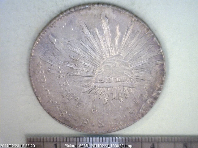 8 Plata 1881 . Inventario Banxico 15217 (reverso)