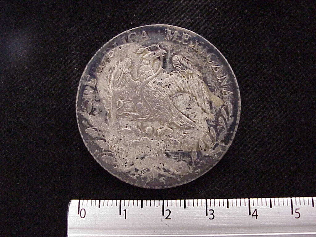 8 Plata 1890 . Inventario Banxico 7512 (anverso)