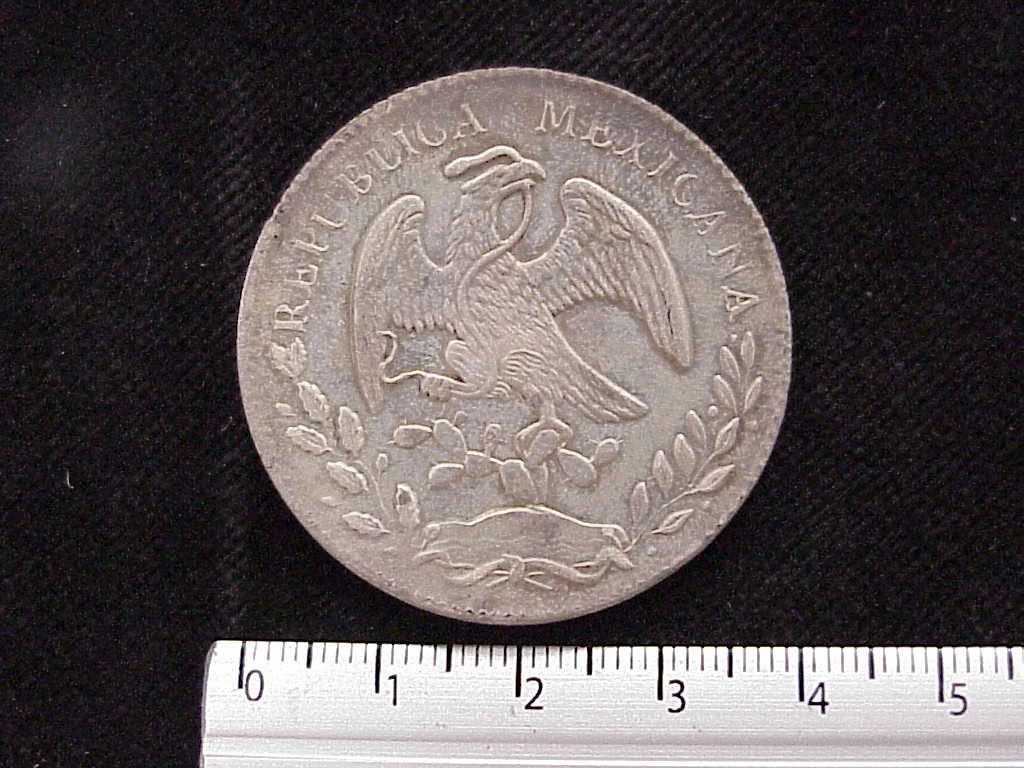 8 Plata 1882 . Inventario Banxico 9200 (anverso)