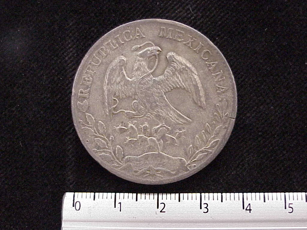 8 Plata 1884 . Inventario Banxico 9207 (anverso)