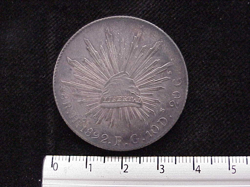 8 Plata 1892 . Inventario Banxico 9233 (reverso)
