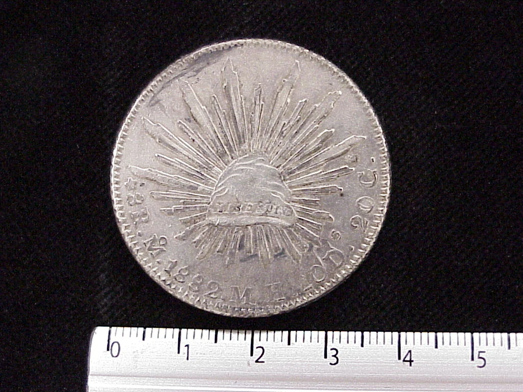 8 Plata 1882 . Inventario Banxico 4421 (reverso)