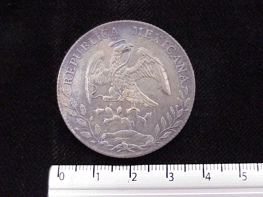 8 Plata 1895 . Inventario Banxico 4469 (anverso)
